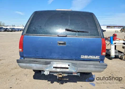 1994 Chevrolet Suburban K2500 from USA, damaged, VIN 1GNGK26K9RJ378071